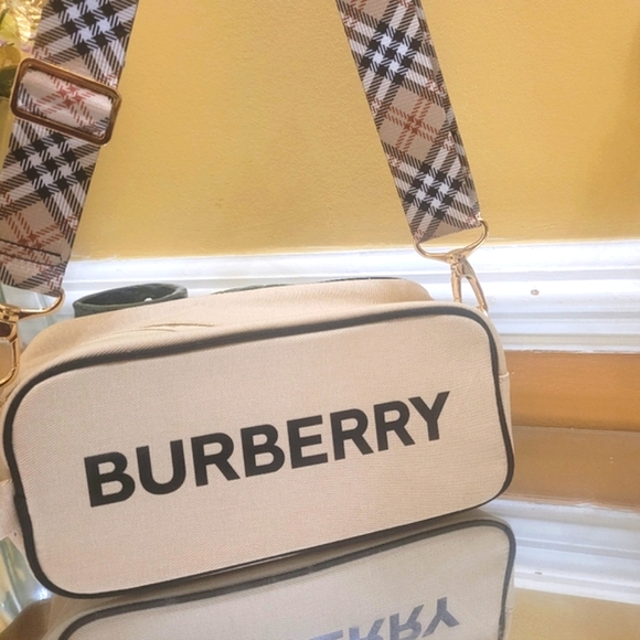 Burberry bag - Picture 4 of 17